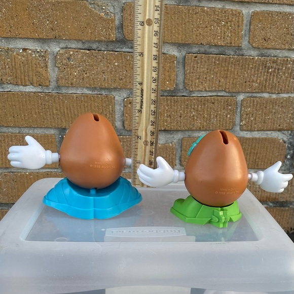 Giant Mr. Potato Head Container 2 Regular Potato Heads 2 Mini Heads Many Parts - Picture 7 of 15